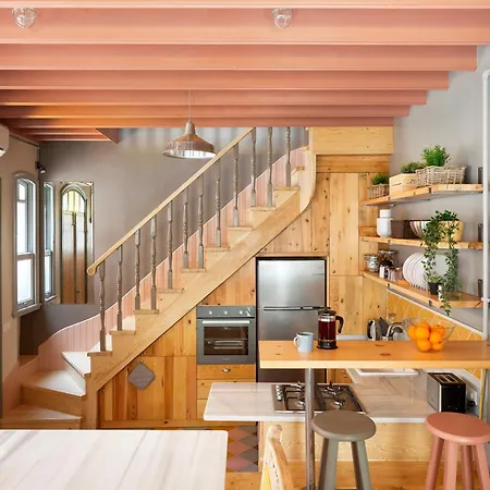 Tastefully Decorated House In Old - Rose 아파트