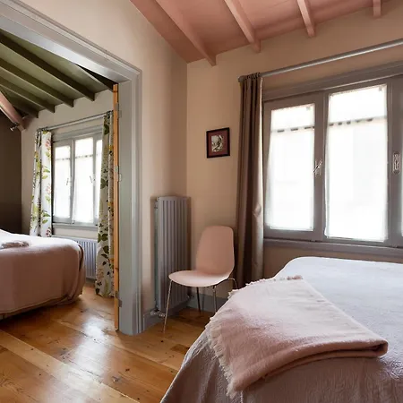 Apartment Tastefully Decorated House In Old - Rose *